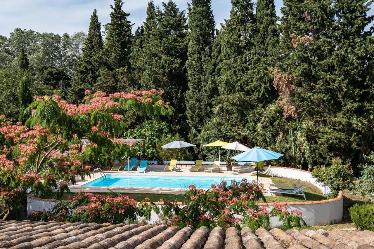 Appartement entier, Gîte de La Fenière mas Médaille in Arles, Côte méditerranéenne (France)
