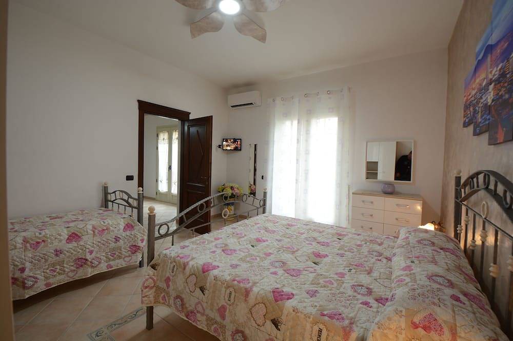 Apartamento entero, Casa de la aceituna en el centro de la península de Sorrento y la costa de Amalfi. in Pimonte, Montes Lattari