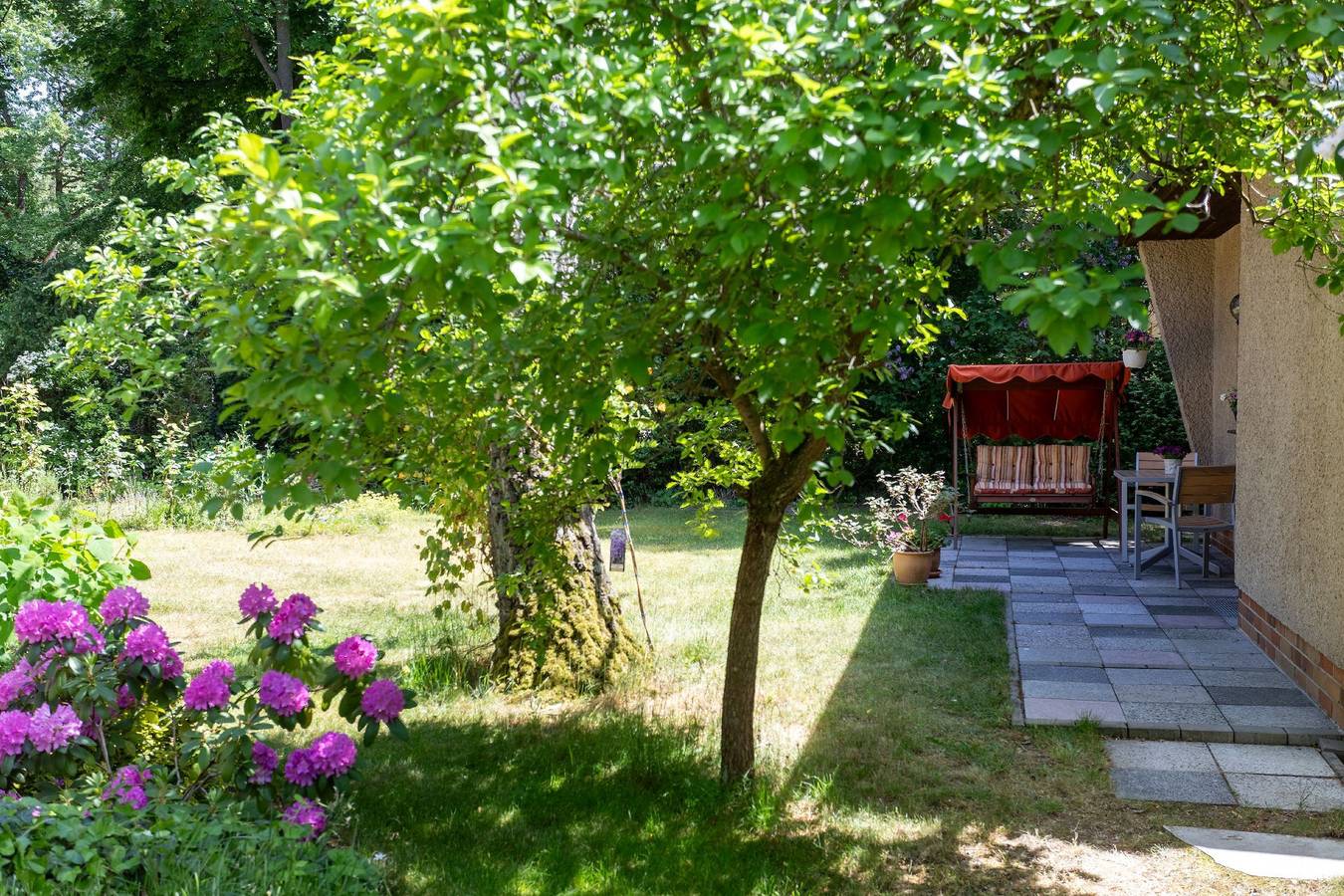 Casa de vacaciones 'Krohse' con jardín comunitario y Wi-Fi in Potsdam, Mittelmark