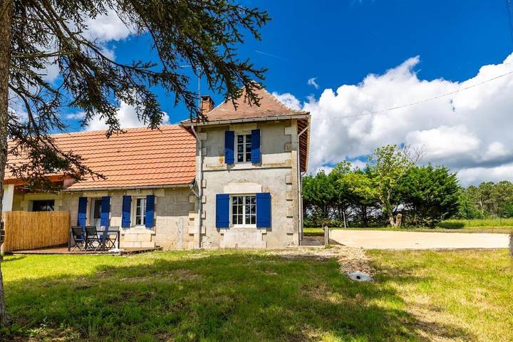 Location de vacances pour 6 personnes, avec Terrasse à Saint-Martin-l'Astier