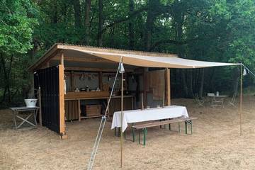 Camping for 10 People in Warehorne, Kent, Photo 3