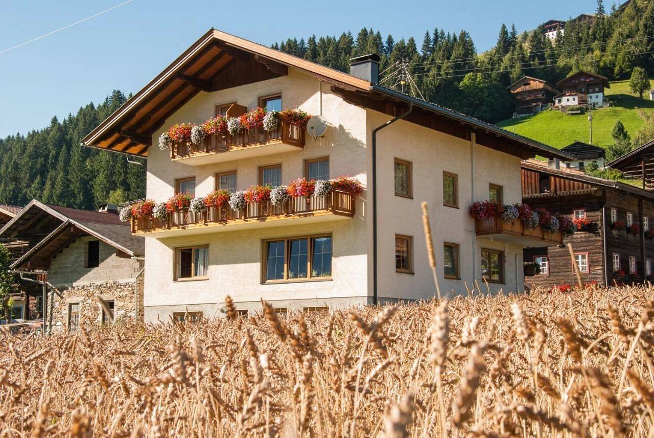 Haus Guggenberger in Gailtaler Alpen, Lesachtal
