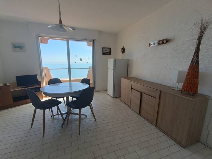 Ganze Wohnung, 3-Zimmer-Wohnung am Meer, Terrasse, Haustiere erlaubt, Parkplatz in La Côte Vermeille, Argelès-sur-Mer