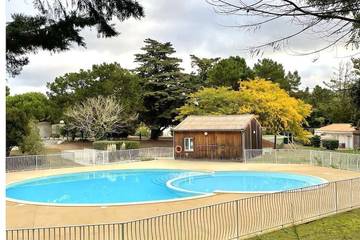 Gîte pour 2 personnes, avec piscine, animaux acceptés dans Plage des Sables-Vignier
