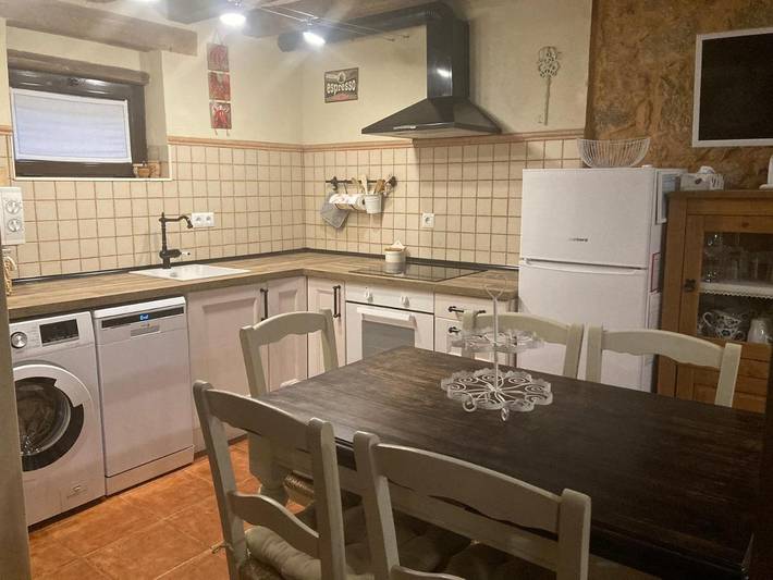 Casa rural para 6 personas, con Balcón además de Terraza y Vistas en Madrigal de la Vera - 3