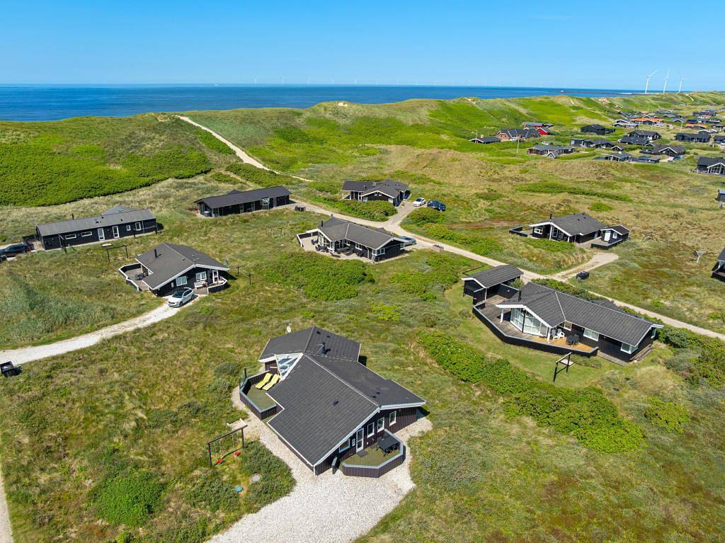 Modernes Ferienhaus mit Sauna und Whirlpool - nur 150 m zum Strand in Hvide Sande, Holmsland Klit