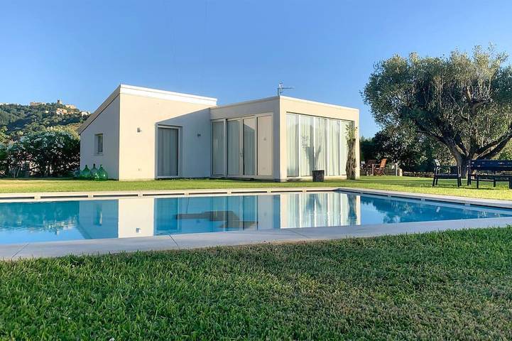 Ferienhaus für 12 Personen, mit Garten und Terrasse