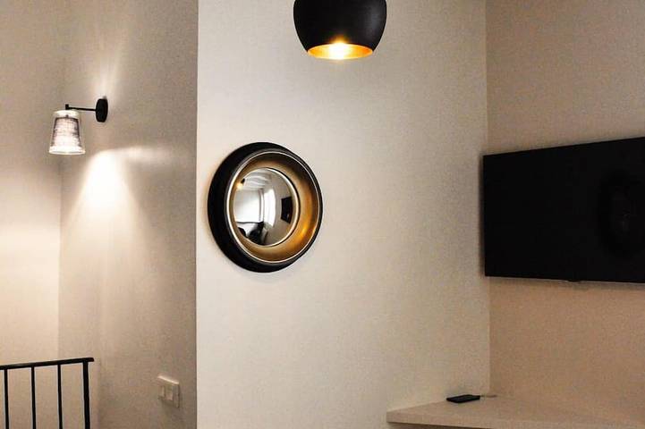 Ganze Wohnung, Montmartre awaits: elegant duplex for a romantic retreat in Paris, Ile de France