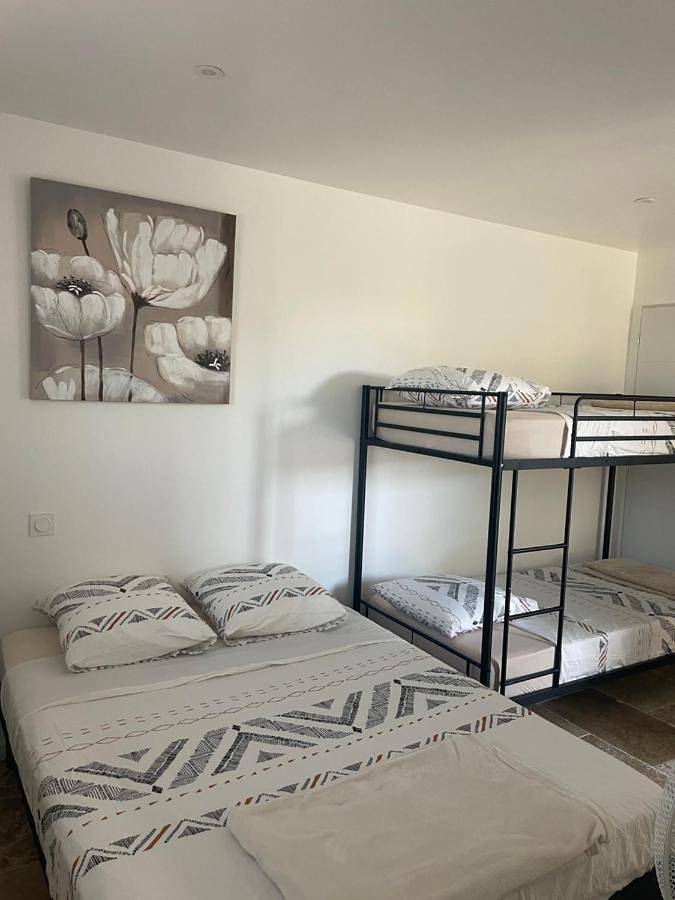 Gîte pour 4 personnes, avec terrasse dans Belleville-en-Beaujolais
