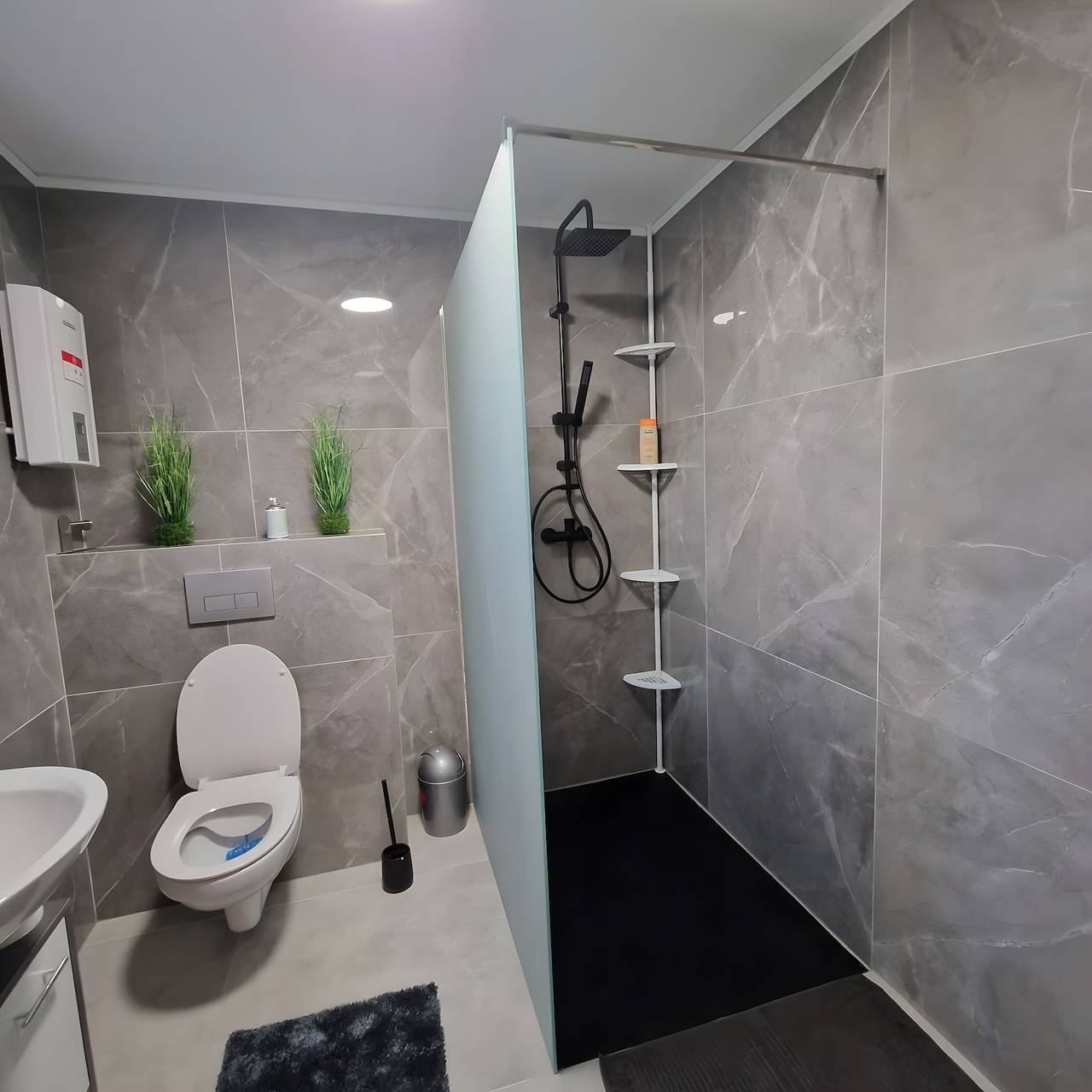Monteurzimmer Wohnung Raul – Moderne Unterkunft in Dillingen, Werderstraße 88 in Dillingen, Dillingen/ Saar