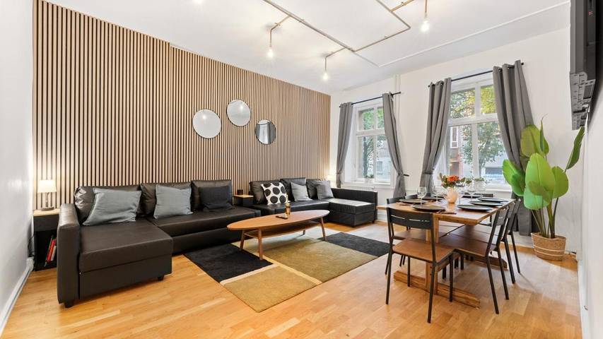 Ferienwohnung für 8 Personen, mit Sauna in Friedrichshain Berlin