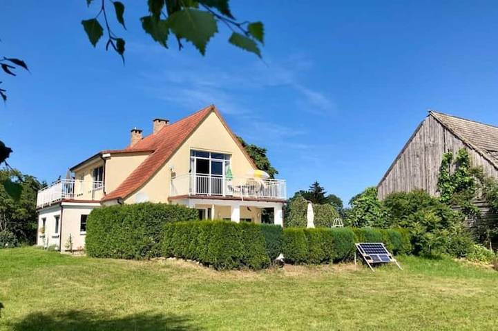 Ferienwohnung für 6 Personen, mit Balkon und Garten