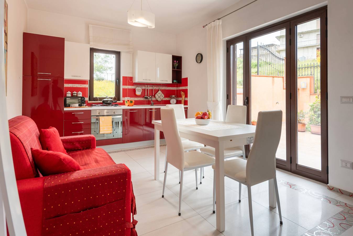 Entire apartment, Apartment 'Luna Rossa' with Mountain View, Wi-Fi and Air Conditioning in Tusa, Messina Province