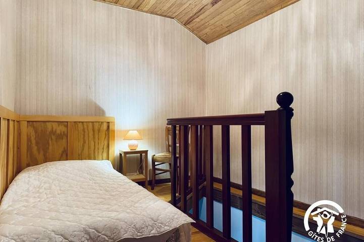 Location de vacances pour 5 personnes, avec jardin à Lacombe - 3