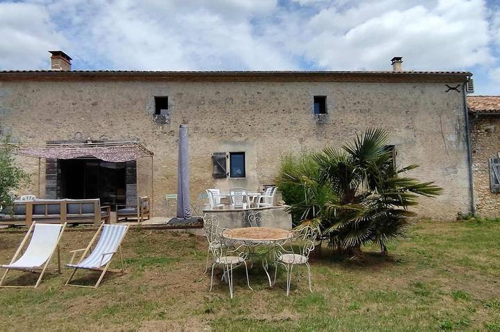 Maison de vacances pour 8 personnes, avec balcon ainsi que piscine et jardin, animaux acceptés - 1