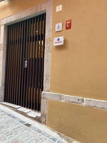 Double or Twin Room with Shared Bathroom in Gerona, Gironés