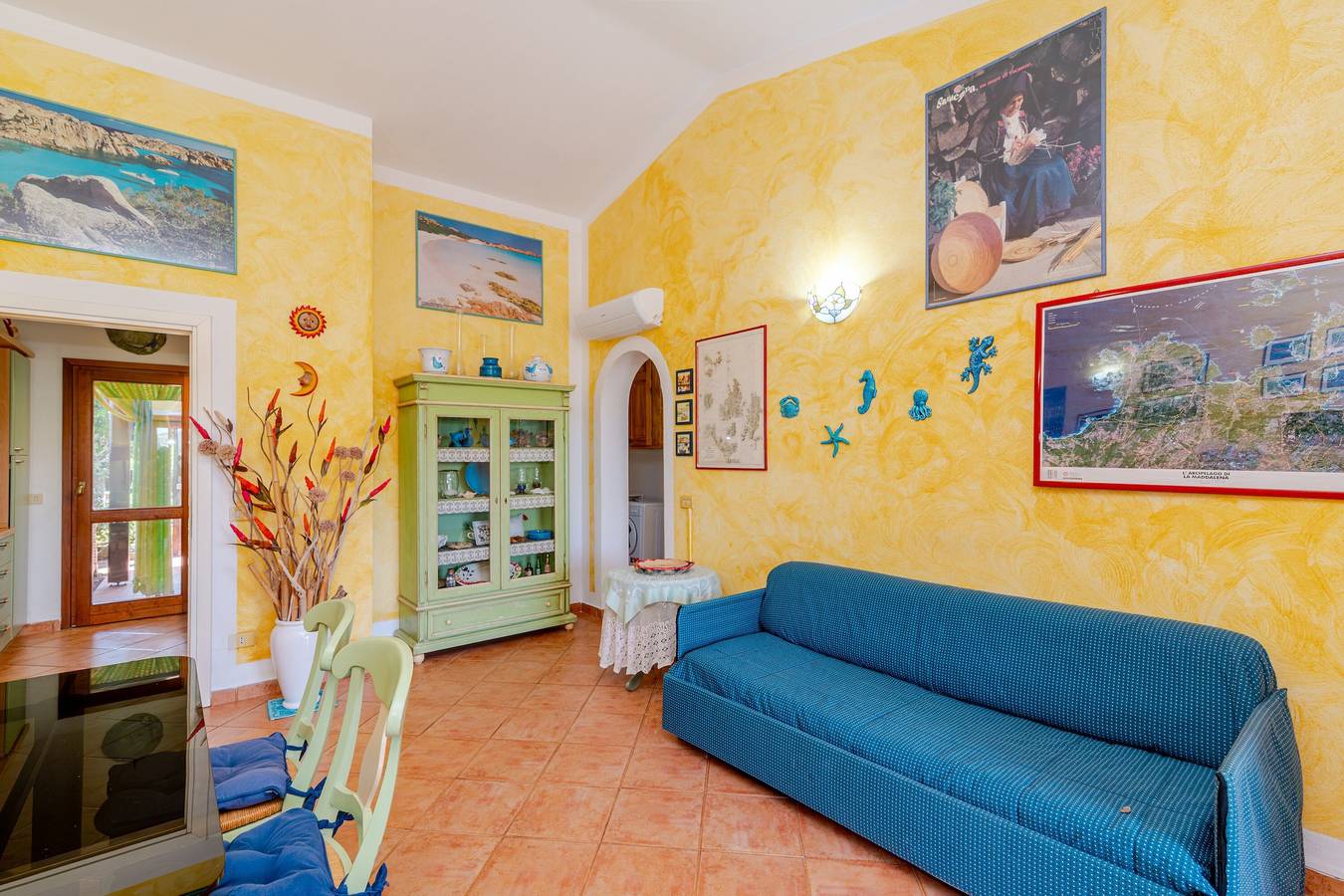 Ganze Wohnung, Villetta Alberto: Apartment mit privater Terrasse, Garten und Klimaanlage in Palau (dorf), Palau (Sardinien)