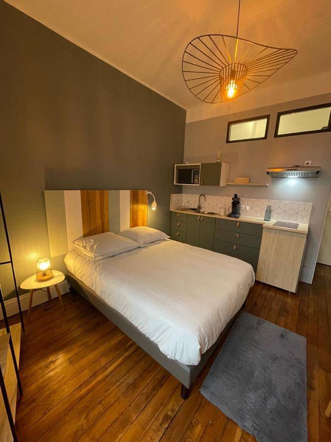 Gîte pour 2 personnes, avec balcon et vue dans Thermes Callou - 2
