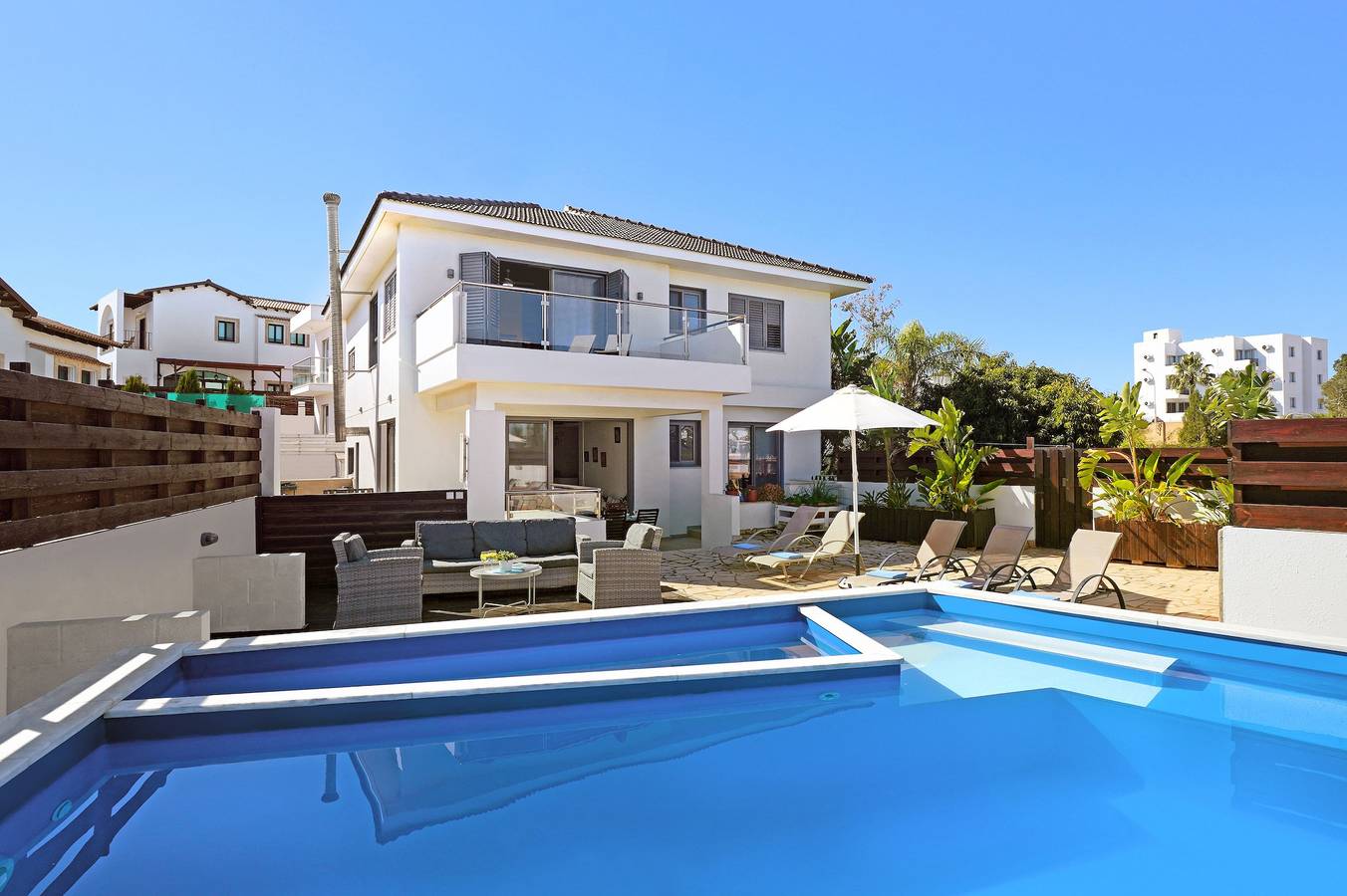 Villa für 8 Personen mit Balkon in Protaras, Südzypern