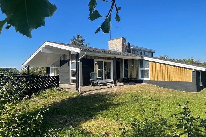 Ferienhaus für 6 Personen, mit Sauna in Kjul Strand