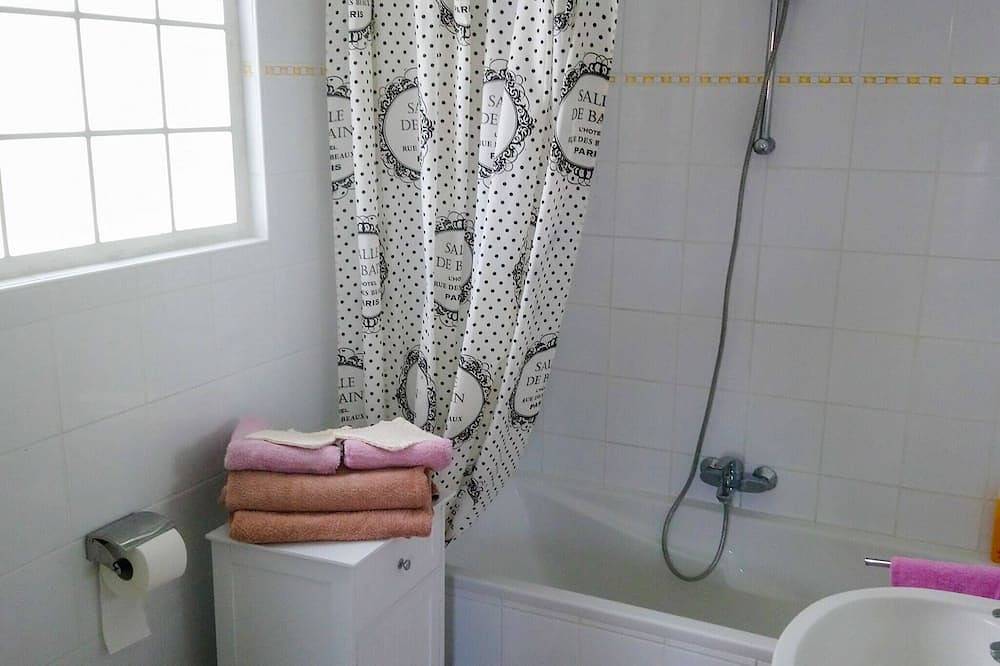 Villa in Les Forges mit Golfplatz in Ménigoute, Deux-Sèvres