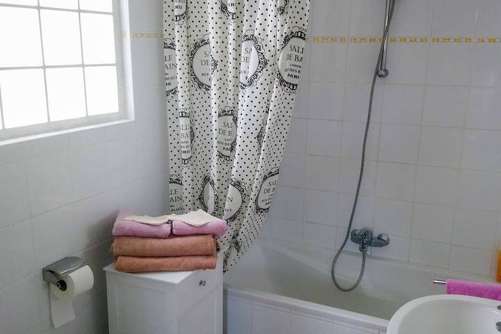 Location de vacances pour 4 personnes, avec Balcon/Terrasse et Terrasse ainsi que Jardin et Piscine à Les Forges - 4