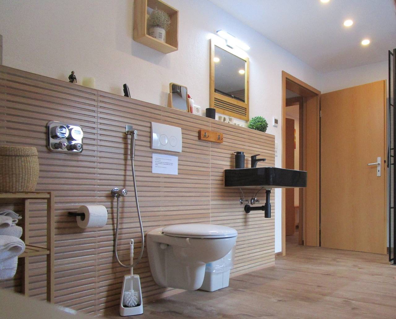 Ganze Wohnung, Apartment „Unit 1“ mit Bergblick, Privatgarten und Wlan in Bärenstein, Erzgebirge