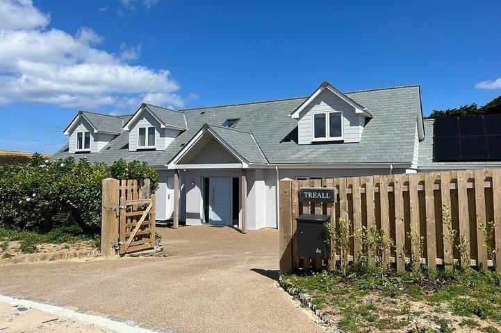 Holiday rental for 10 people, with Terrace and Garden in Constantine Bay