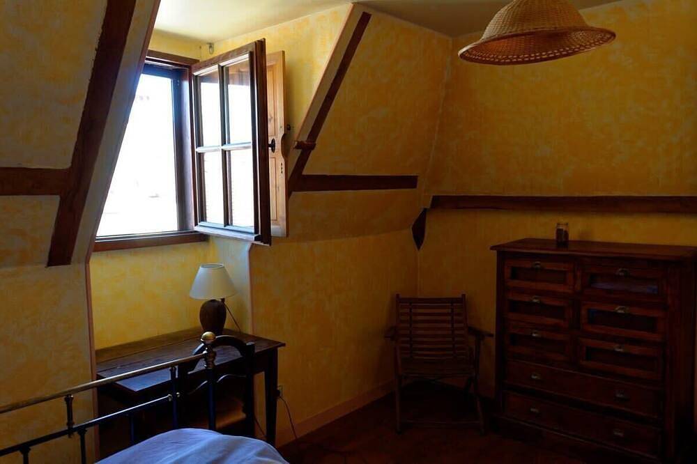 La Maison au Perroquet, village typique en pierre in Floirac (Lot), Quercy