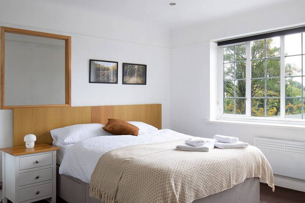 Ganze Wohnung, Family One Bedroom flat with private Kitchen in Sutton (London), London
