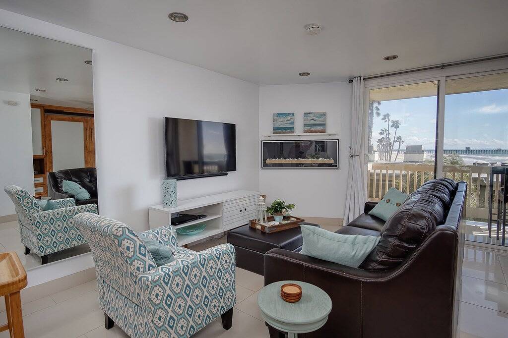 Ganze Wohnung, Luxus Breakwater Beach Pad in Oceanside, San Diego County