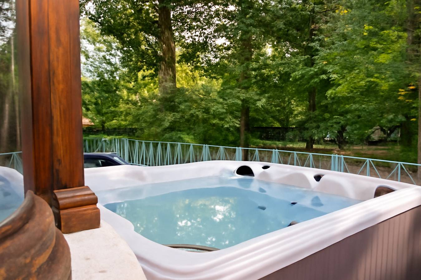 Villa Thor: A Majestic 100-Year-Old Manor in Genk, Hasselt und Umgebung