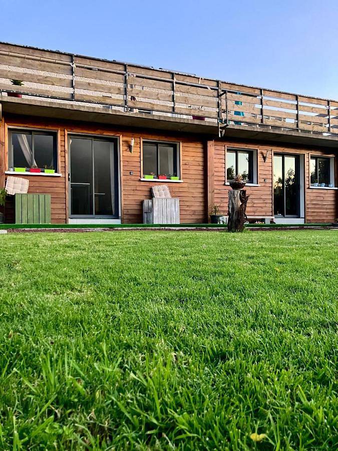 Location de vacances pour 2 personnes, avec jardin ainsi que vue et terrasse à la Plaine des Cafres - 3