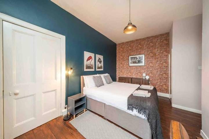 Ganze Wohnung, Central Apartments Industrial: Luxury apartment in the heart of Blairgowrie in Blairgowrie (Perthshire), Perthshire
