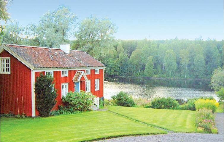 Vacation house for 7 people with terrace in Jönköping Municipality, Jönköping County