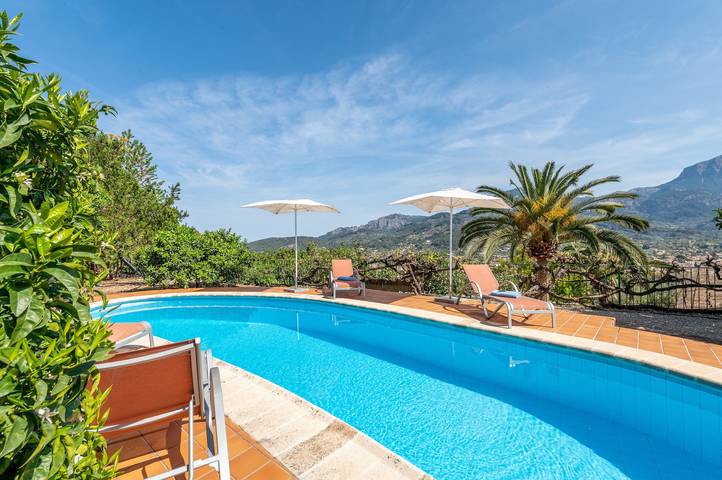 Casa de Férias 'Can Jaumins' com Vista Montanha, Piscina Partilhada e Wi-Fi in Sóller, Maiorca (Oeste)