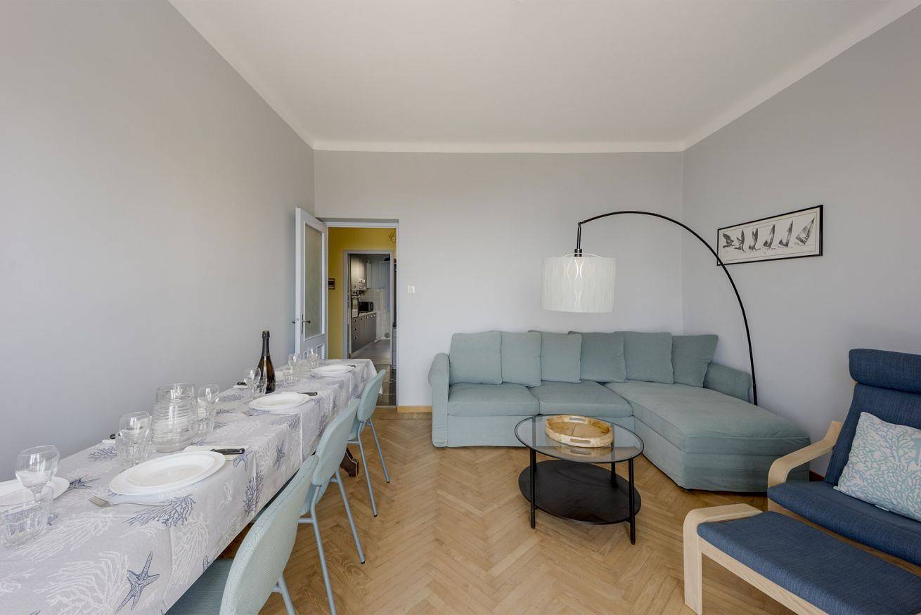 Entire apartment, Book Now! Foce Charming Seaview Flat x6 in San Remo, Sanremo Municipality