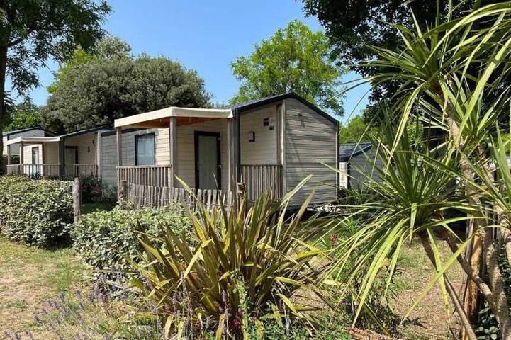 Camping pour 4 personnes à Saint-Georges-d'Oléron