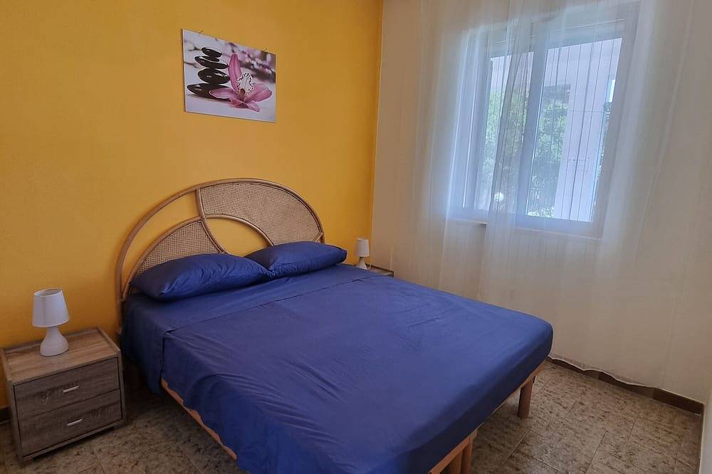 Villetta Iaculizzi with swimming pool in Salve, Gulf of Taranto