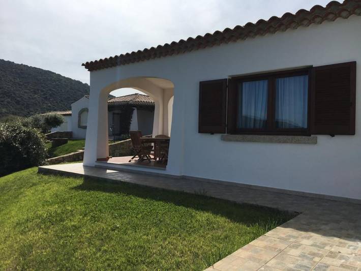 Gîte pour 2 personnes, avec piscine et jardin à Tanaunella - 2