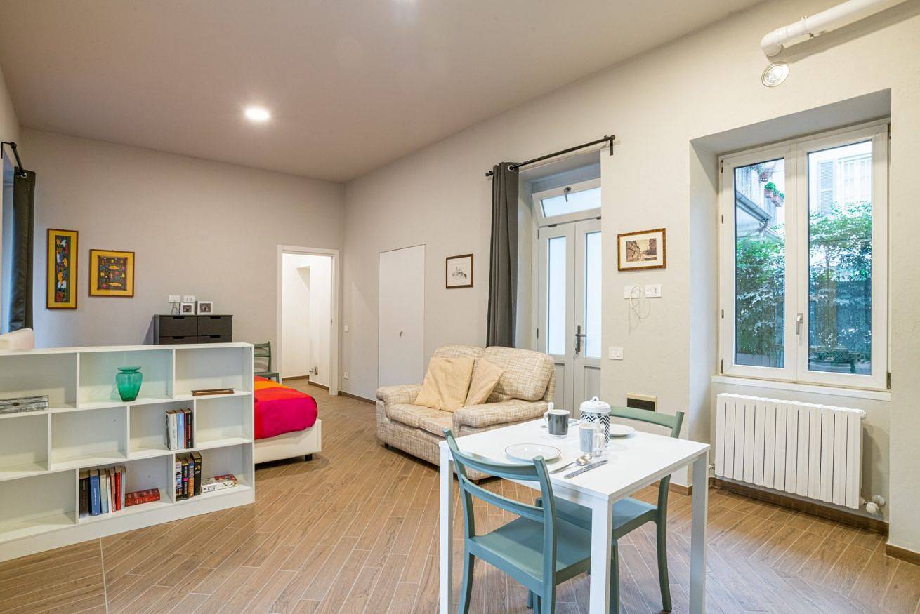 Ganze Wohnung, Ferienwohnung für 2 Personen in Lecco, Westliche Bergamo-Alpen