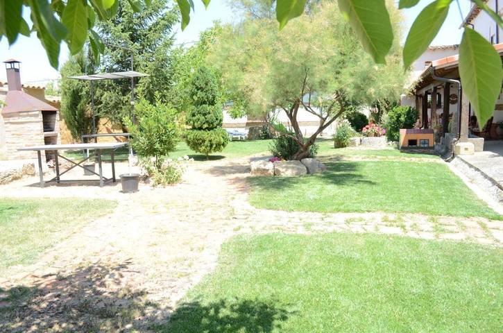 Casa rural para 17 personas, con terraza y jardín en Tierra de Campos - 4