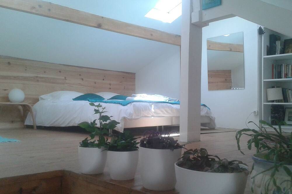 Ganze Wohnung, Apartment in der alten Anlage Kloster von S. Martinho in Santa Maria Maior, Costa de Lisboa
