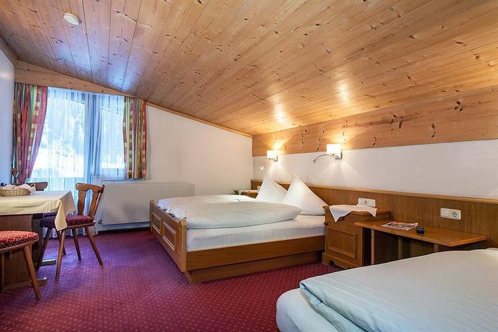 Location de vacances pour 3 personnes, avec sauna et balcon à Sankt Anton am Arlberg - 4