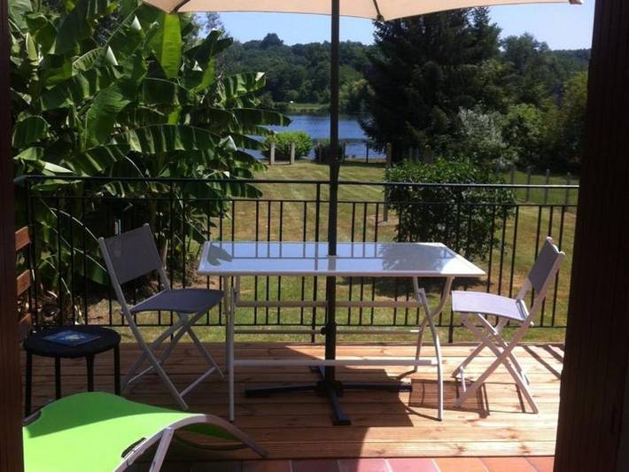 Location de vacances pour 6 personnes, avec terrasse et jardin à Mauzac-et-Grand-Castang - 2