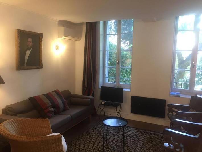 Location de vacances pour 2 personnes, avec jardin ainsi que terrasse et vue dans Palais des Papes - 2