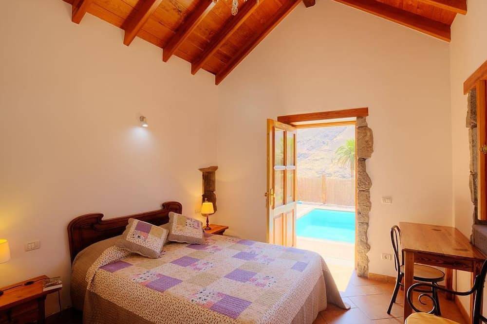 Komfortables Ferienhaus mit privatem Pool und id in El Risco, Agaete