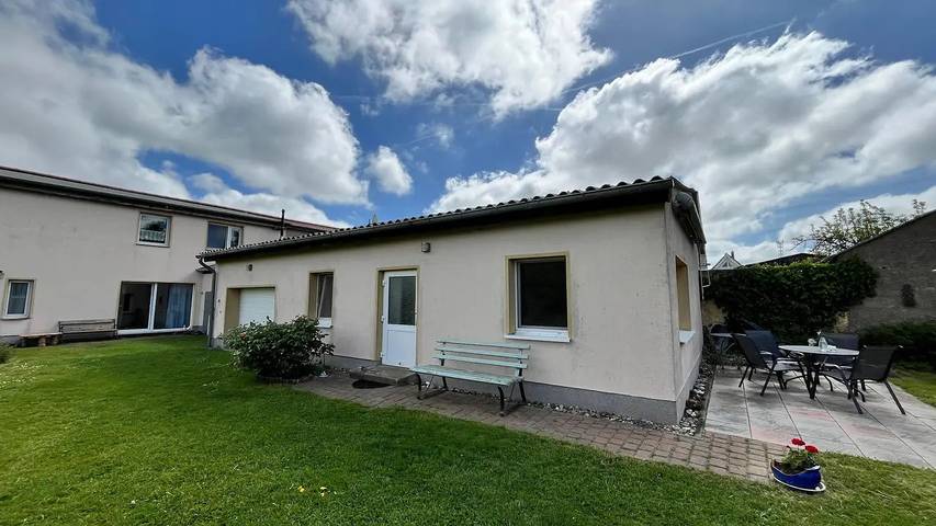 Ferienhaus für 3 Personen, mit Garten in Pepelow