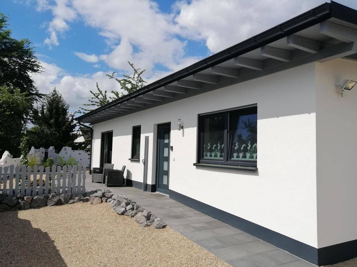 Three-Bedroom Apartment in Andernach, Osteifel