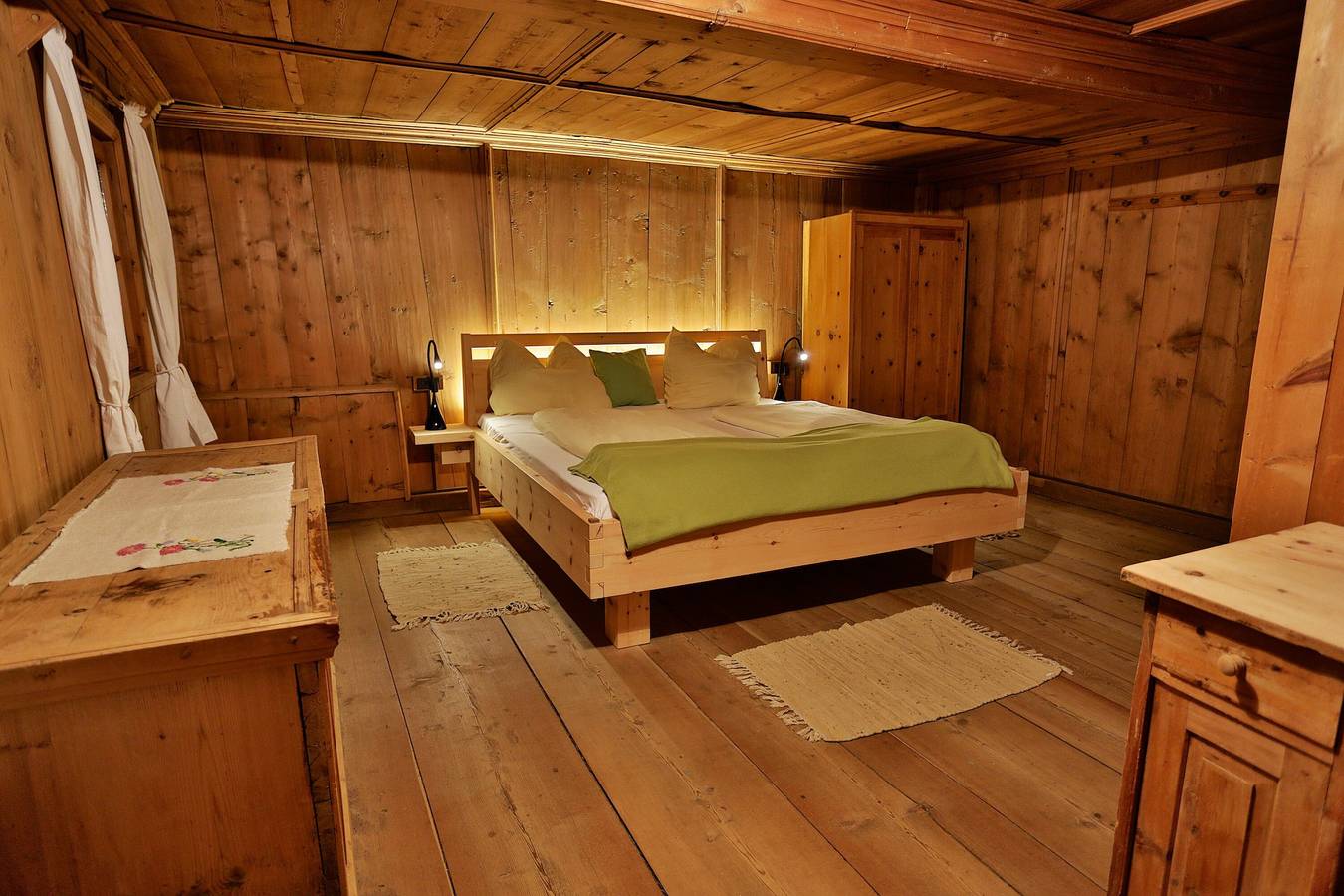 Ganze Wohnung, Apartment „Oberniederhof Anno 1793“ mit Bergblick, Gemeinschaftsgarten und Wlan in Unser Frau, Schnals